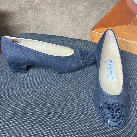 Etienne Aigner Navy Blue Block Heel Shoes - Picture 9 of 9